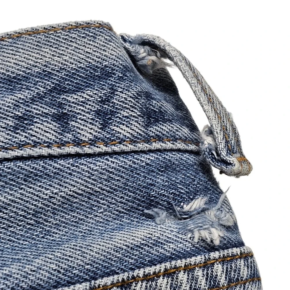 Vintage Levis 501 Mens Blue Light Wash Denim Jeans USA W40 L30 Button-fly